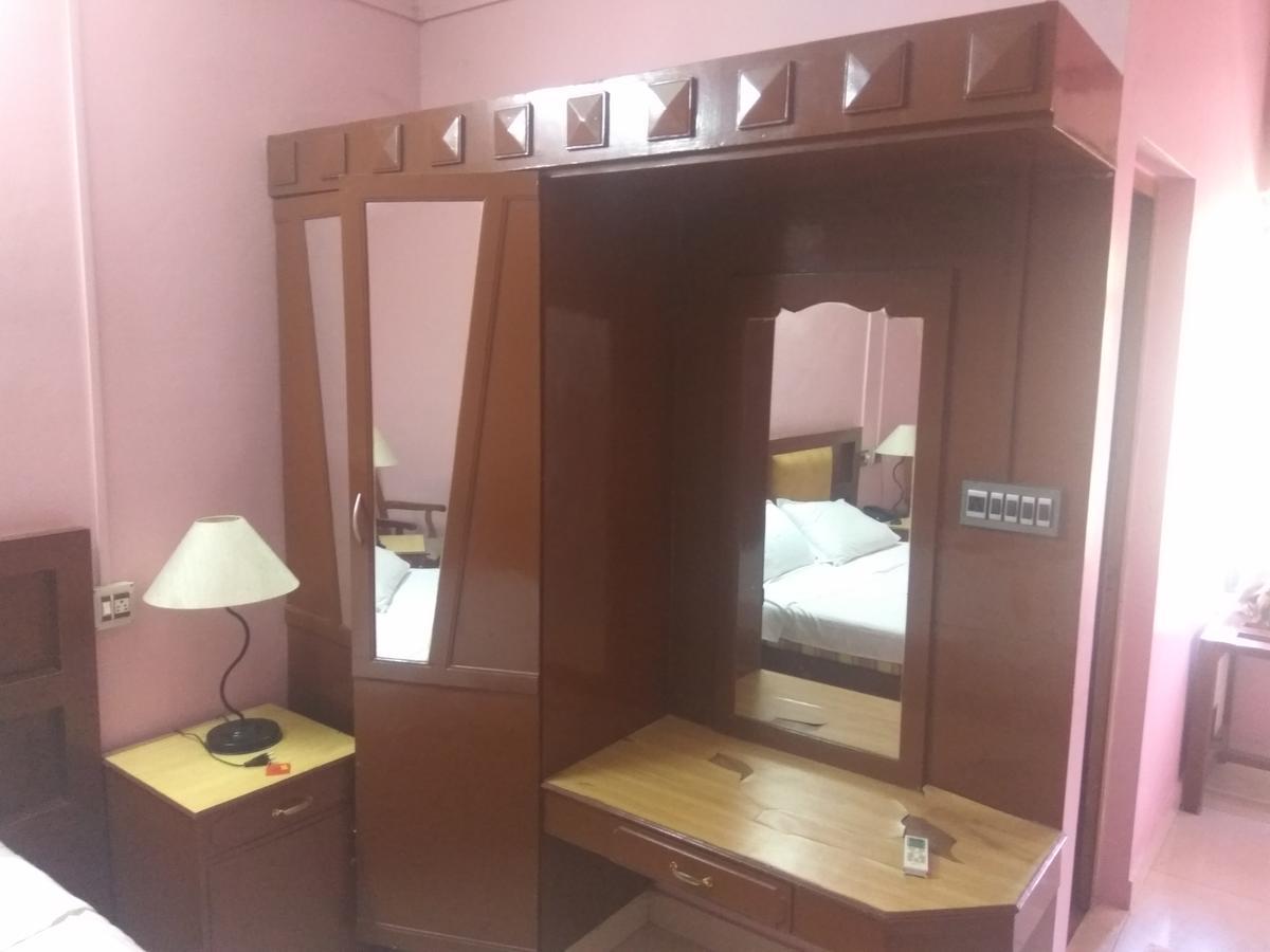 Hotel Malika Residency Ettumanoor Εξωτερικό φωτογραφία