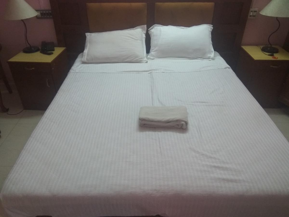 Hotel Malika Residency Ettumanoor Εξωτερικό φωτογραφία